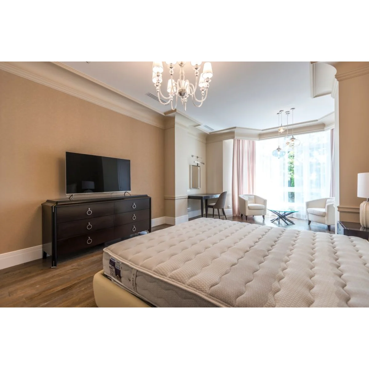 Queen Size Base and Mattress Set