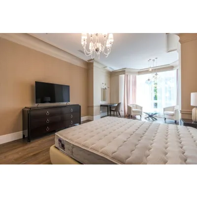 Queen Size Base and Mattress Set